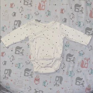 Like New! H&M Americana Organic Cotton Newborn Baby Swaddle Onesie with Stars